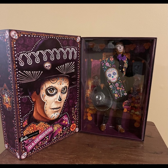 2021 Barbie Signature Day of The Dead Ken Doll - Picture 1 of 3